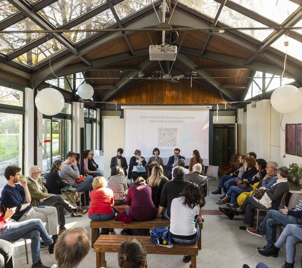 Le Case di Quartiere di Reggio Emilia: come leggere il valore delle politiche di prossimit&agrave;